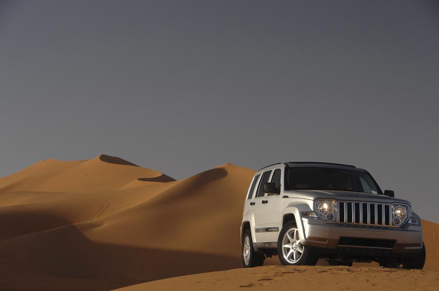  Jeep Cherokee 2008 года  (фото 92 из 161)